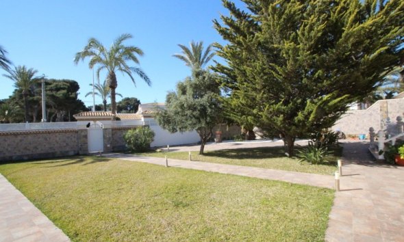 Resale - Villa - Orihuela Costa - Cabo Roig