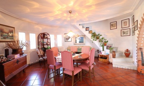 Resale - Villa - Torrevieja - El chaparral