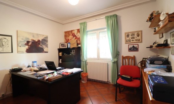 Resale - Villa - Torrevieja - El chaparral