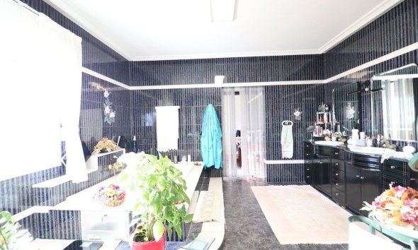 Resale - Villa - Torrevieja - El chaparral