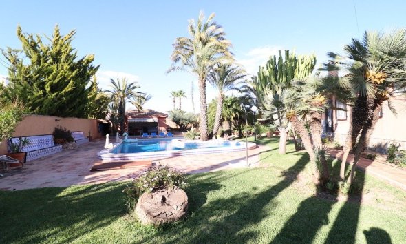 Resale - Villa - Torrevieja - El chaparral