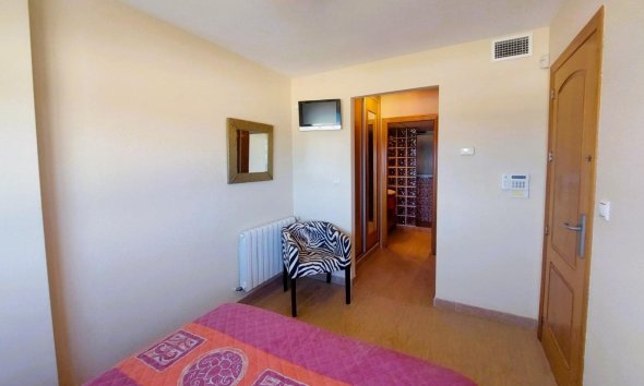 Resale - Apartment - Torrevieja - Playa de los Locos