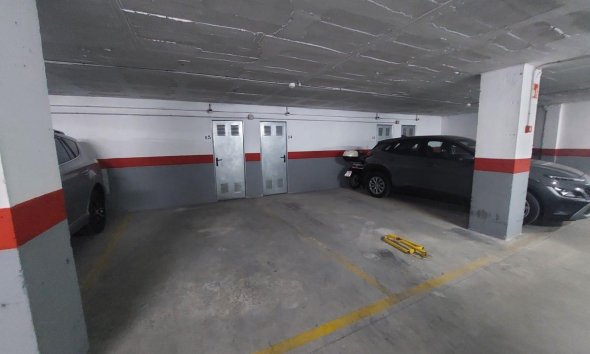 Resale - Apartment - Torrevieja - Playa de los Locos