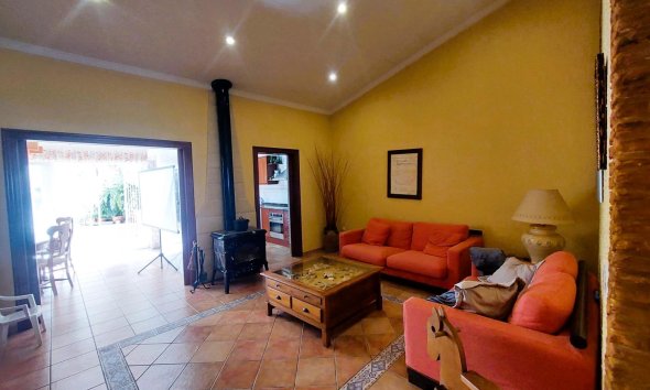 Resale - Villa - Torrevieja - Centro