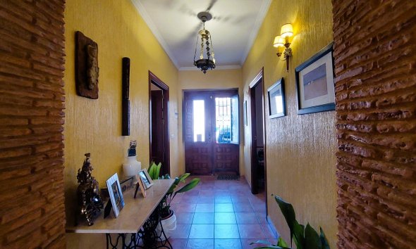 Resale - Villa - Torrevieja - Centro