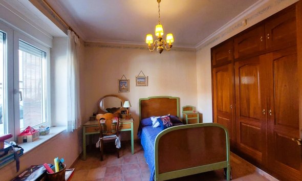 Resale - Villa - Torrevieja - Centro