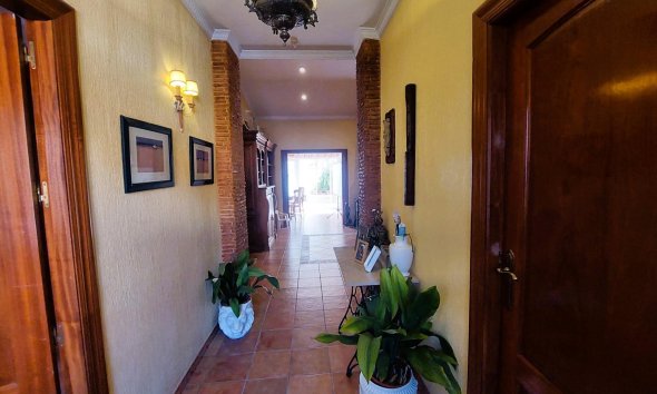 Resale - Villa - Torrevieja - Centro