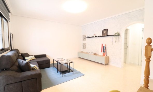 Resale - Terraced house / Townhouse - San Miguel de Salinas - Cerro Del Sol