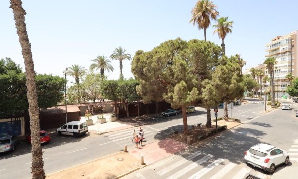 Resale - Apartment - Torrevieja