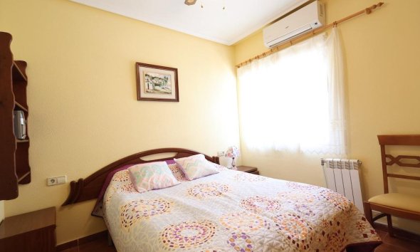 Resale - Villa - Orihuela Costa - Playa Flamenca