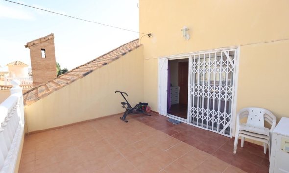 Resale - Villa - Orihuela Costa - Playa Flamenca