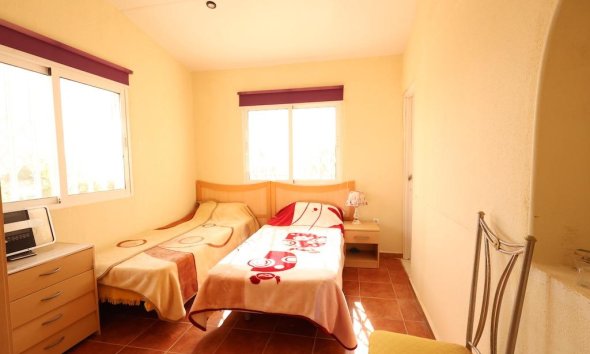 Resale - Villa - Orihuela Costa - Playa Flamenca