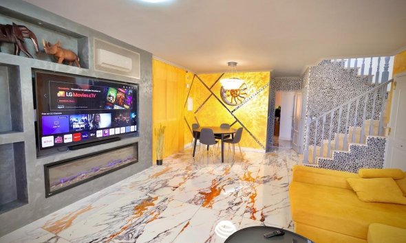 Resale - Villa - San Miguel de Salinas - Residencial los flamencos