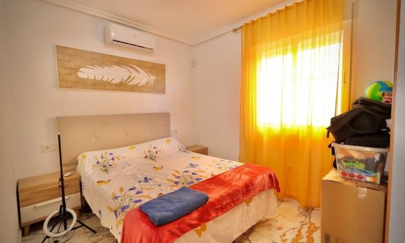 Resale - Villa - San Miguel de Salinas - Residencial los flamencos