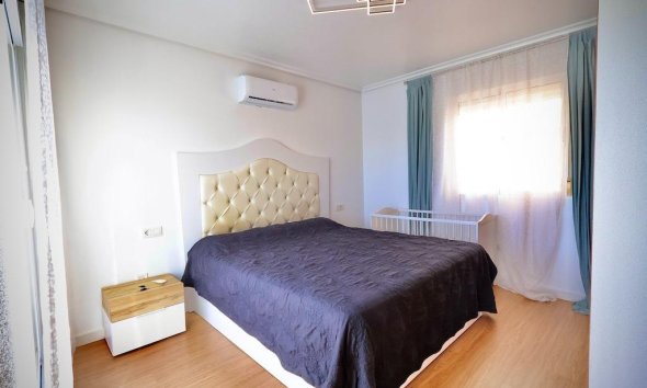 Resale - Villa - San Miguel de Salinas - Residencial los flamencos