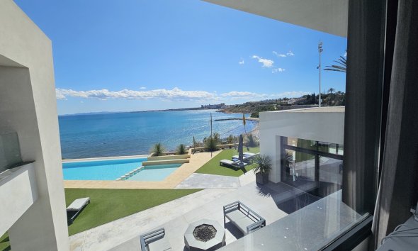 Resale - Villa - Orihuela Costa - Cabo Roig