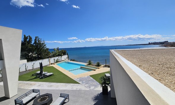 Resale - Villa - Orihuela Costa - Cabo Roig