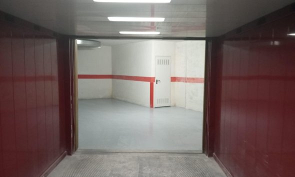 Reventa - garage - Torrevieja - La Mata