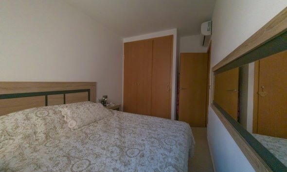 Resale - Apartment - Torrevieja - Playa de Los Locos-Curva del Palangre