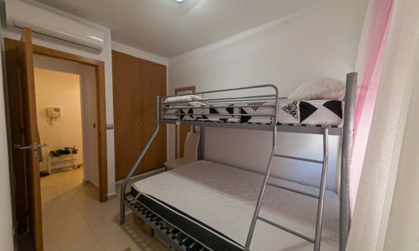 Resale - Apartment - Torrevieja - Playa de Los Locos-Curva del Palangre