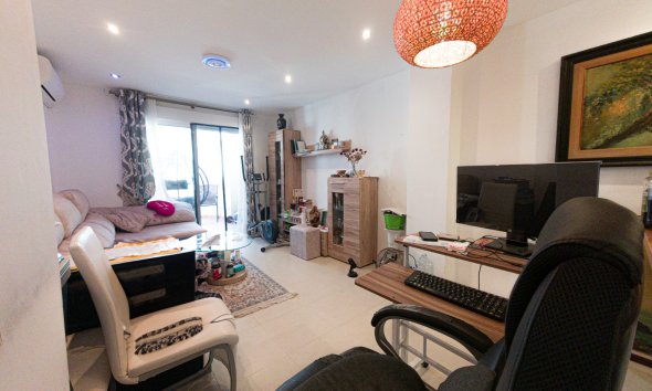 Resale - Apartment - Torrevieja - Playa de Los Locos-Curva del Palangre