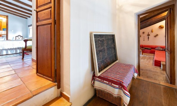 Resale - Villa - Los Martinez Del Puerto - Los Martínez del Puerto