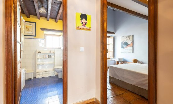 Resale - Villa - Los Martinez Del Puerto - Los Martínez del Puerto