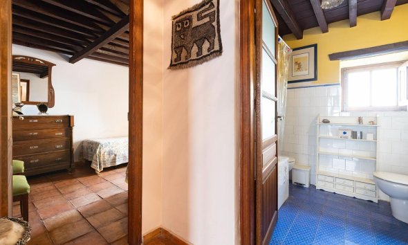 Resale - Villa - Los Martinez Del Puerto - Los Martínez del Puerto