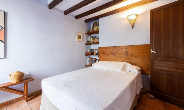 Resale - Villa - Los Martinez Del Puerto - Los Martínez del Puerto