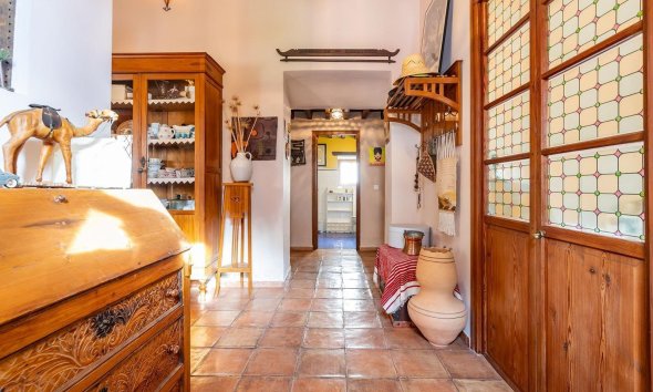 Resale - Villa - Los Martinez Del Puerto - Los Martínez del Puerto