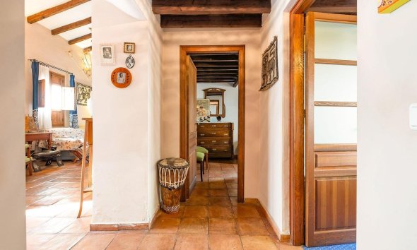 Resale - Villa - Los Martinez Del Puerto - Los Martínez del Puerto