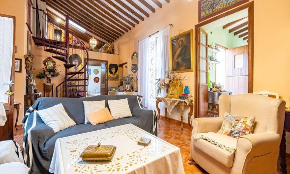 Resale - Villa - Los Martinez Del Puerto - Los Martínez del Puerto