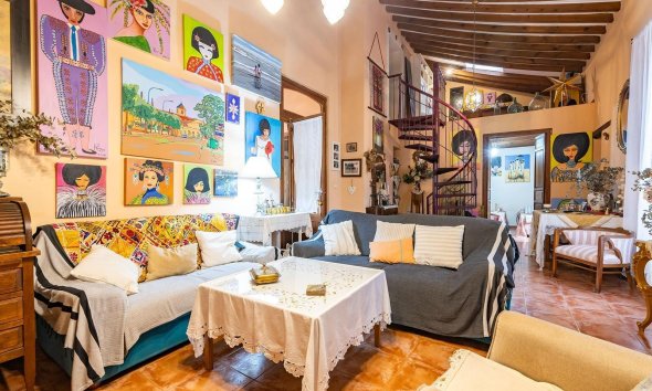 Resale - Villa - Los Martinez Del Puerto - Los Martínez del Puerto