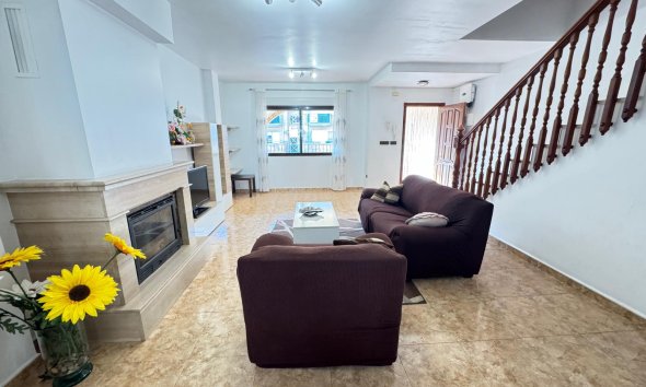 Reventa - Adosado - San Miguel de Salinas