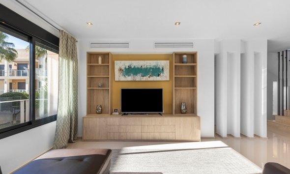 Resale - Villa - Orihuela Costa - La Zenia