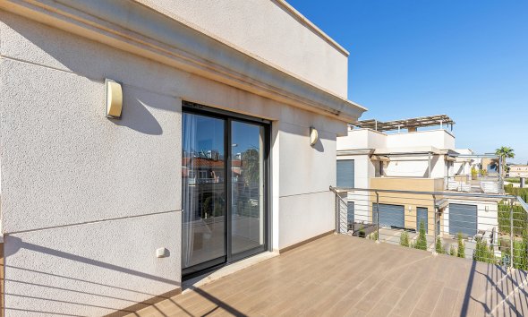 Resale - Villa - Orihuela Costa - La Zenia