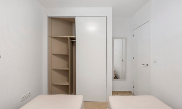 Resale - Villa - Orihuela Costa - La Zenia