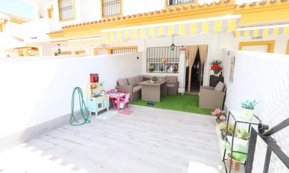 Resale - Terraced house / Townhouse - Pilar de la Horadada - Torre De La Horadada