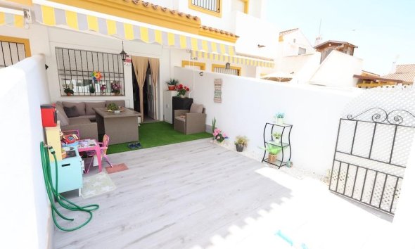 Resale - Terraced house / Townhouse - Pilar de la Horadada - Torre De La Horadada