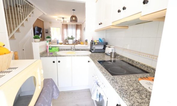 Resale - Terraced house / Townhouse - Pilar de la Horadada - Torre De La Horadada