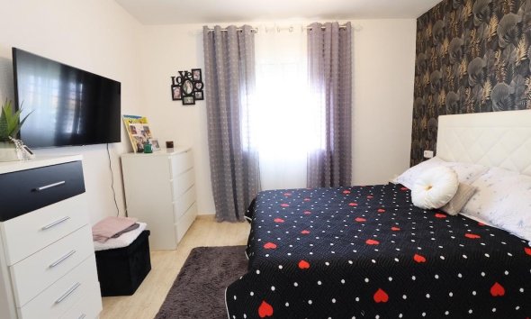 Resale - Terraced house / Townhouse - Pilar de la Horadada - Torre De La Horadada