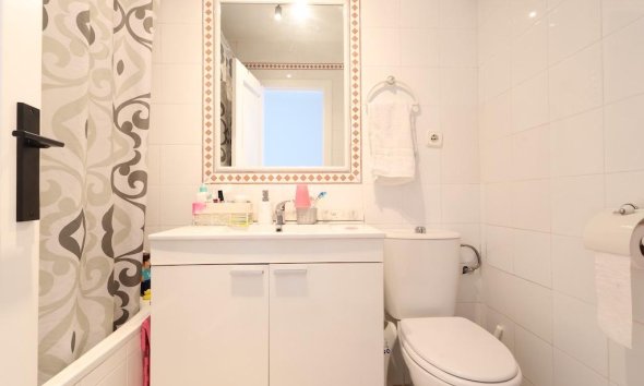 Resale - Terraced house / Townhouse - Pilar de la Horadada - Torre De La Horadada