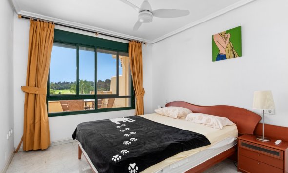 Resale - Apartment - Orihuela Costa - Campoamor