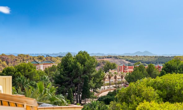Resale - Apartment - Orihuela Costa - Campoamor