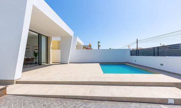 Obra nueva - Villa - Torrevieja - Torreta florida