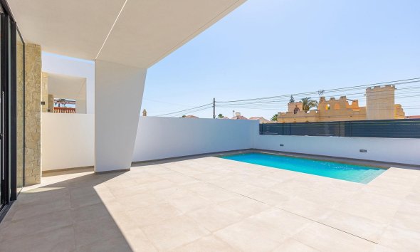 Obra nueva - Villa - Torrevieja - Torreta florida