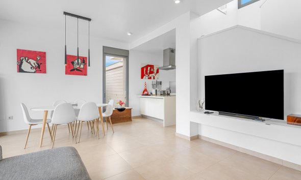 Resale - Villa - Orihuela Costa - Vistabella Golf