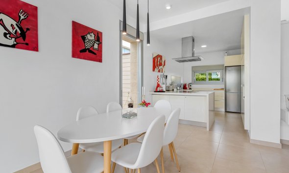 Resale - Villa - Orihuela Costa - Vistabella Golf