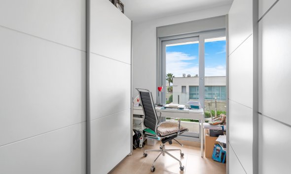 Resale - Villa - Orihuela Costa - Vistabella Golf