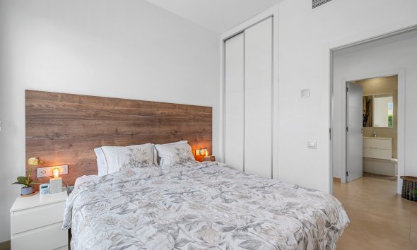 Resale - Villa - Orihuela Costa - Vistabella Golf